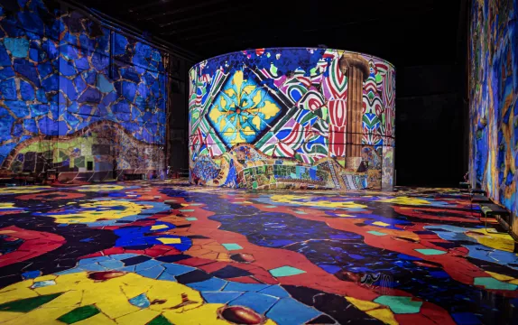 Teaser de l'exposition Gaudí, Architecte de l’imaginaire (2023)